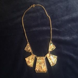 Statement necklace